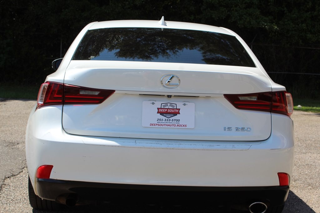 2014 Lexus IS Image 16