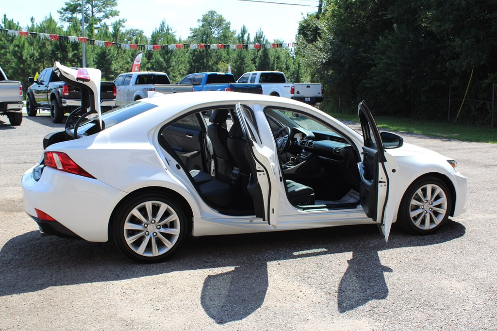 2014 Lexus IS Image 21