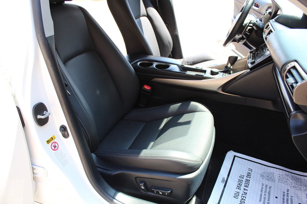 2014 Lexus IS Image 25