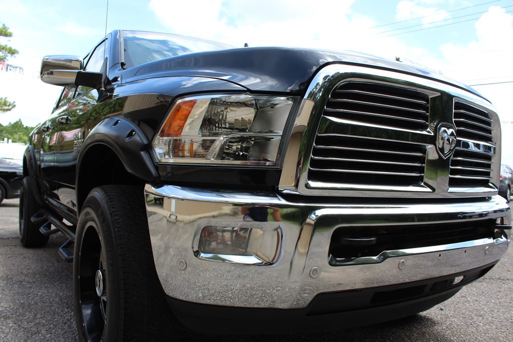 2017 RAM 2500 Image 2