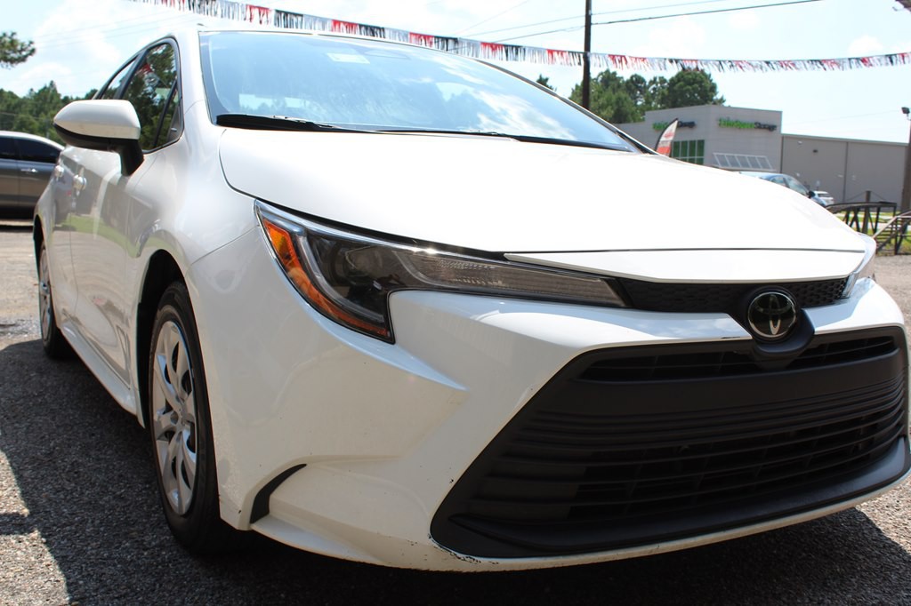 2023 Toyota Corolla Image 2