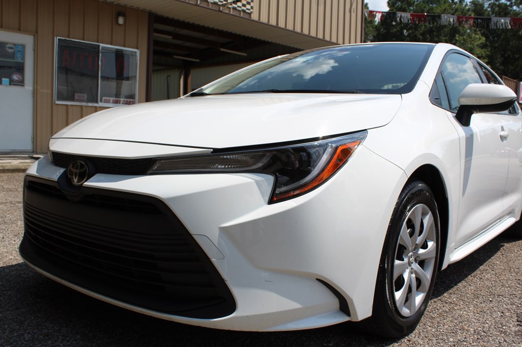 2023 Toyota Corolla Image 3