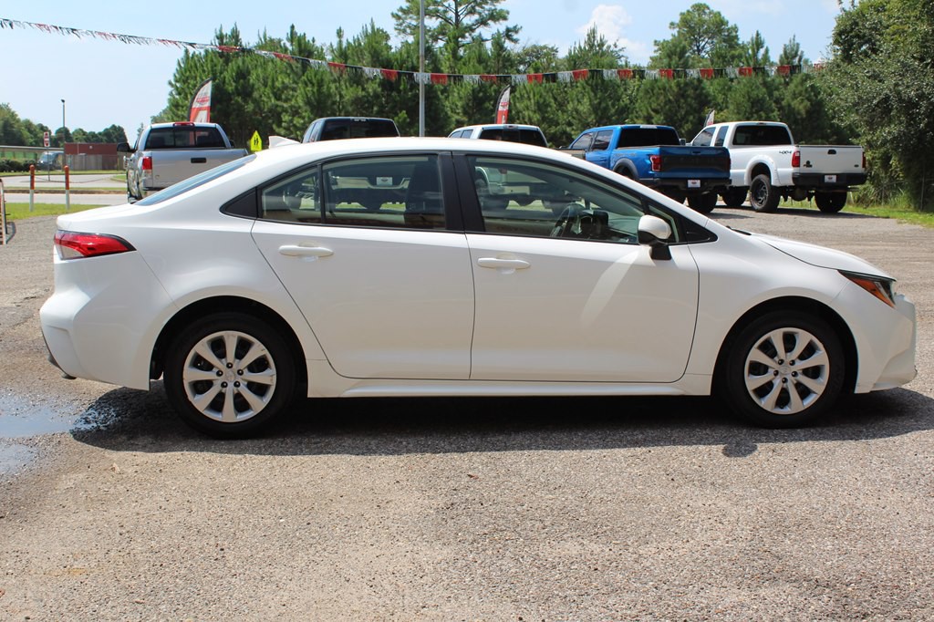 2023 Toyota Corolla Image 11