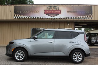 Image for 2024 Kia Soul LX ID: 6728184