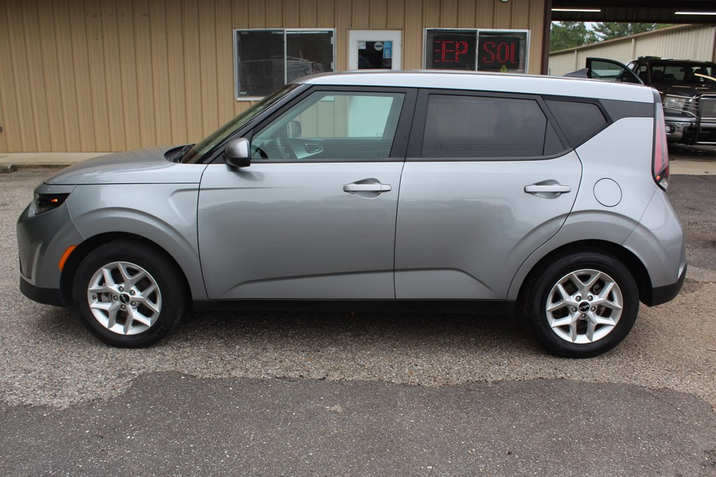 2024 Kia Soul Image 4