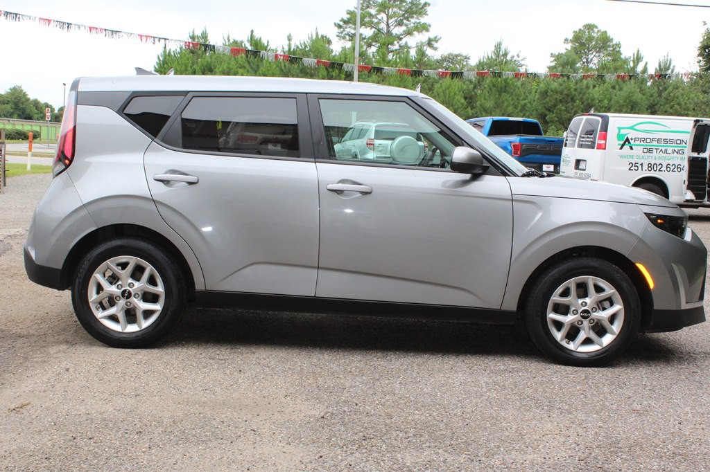 2024 Kia Soul Image 11