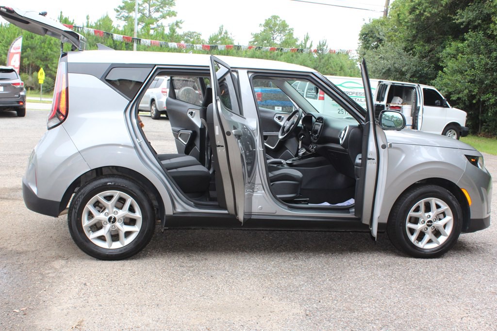 2024 Kia Soul Image 20