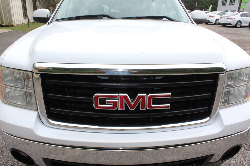 2008 GMC Sierra Image 9