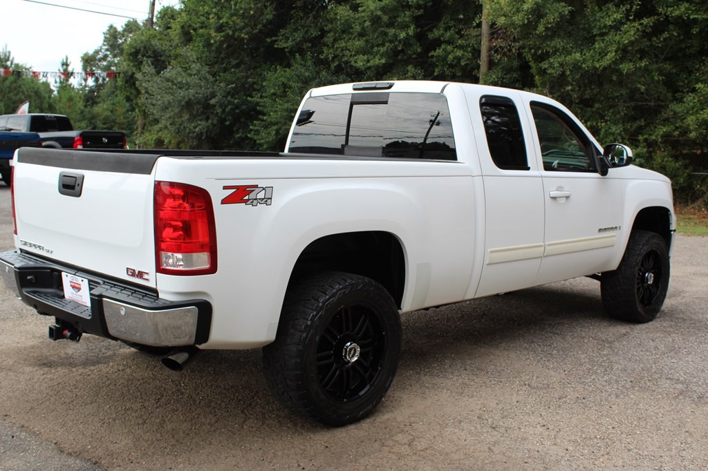 2008 GMC Sierra Image 15