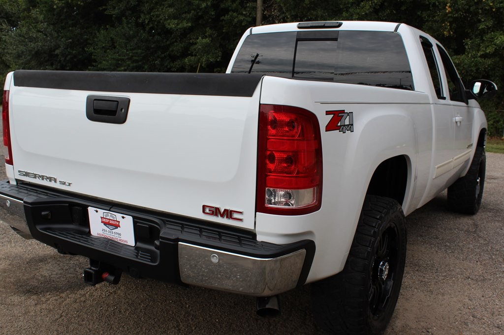 2008 GMC Sierra Image 16