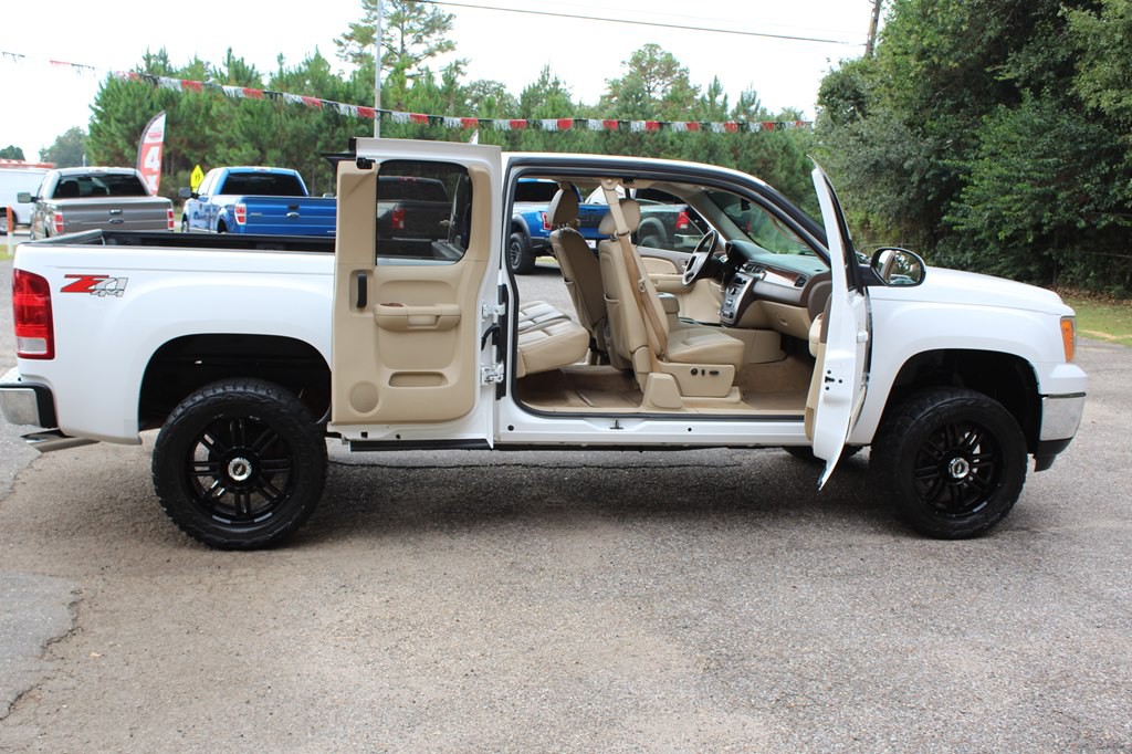 2008 GMC Sierra Image 24
