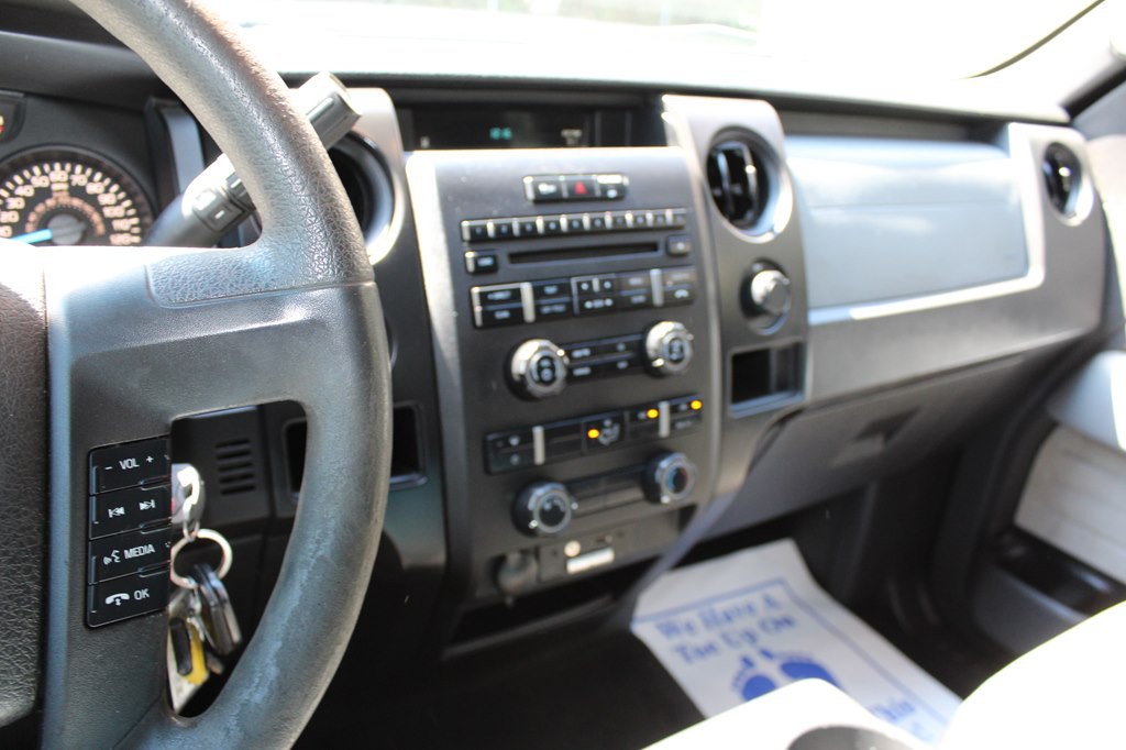 2014 Ford F-150 Image 40