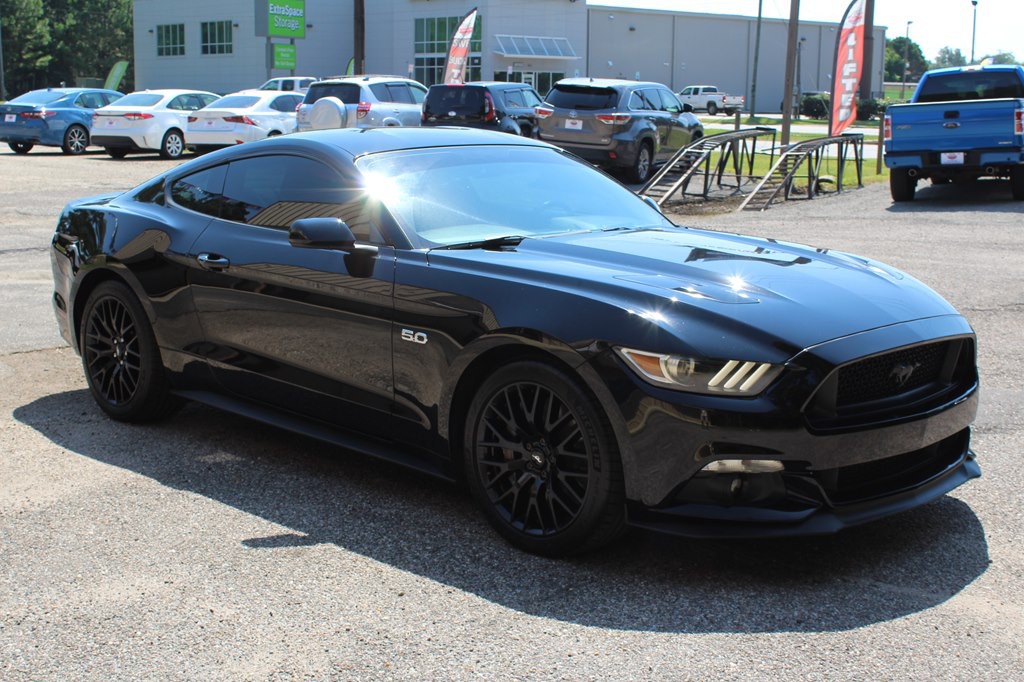 2017 Ford Mustang Image 10