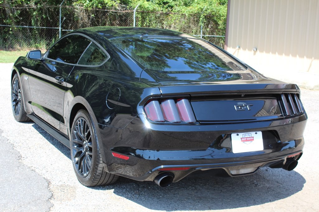 2017 Ford Mustang Image 16