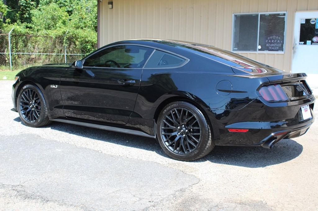 2017 Ford Mustang Image 17