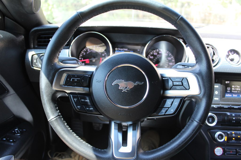 2017 Ford Mustang Image 30