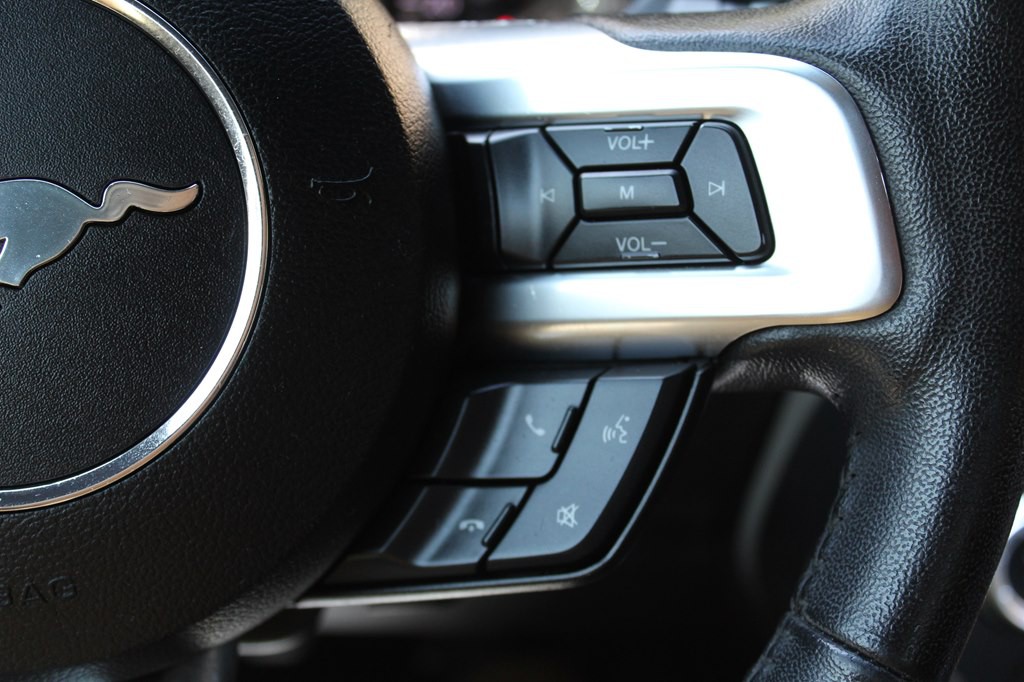 2017 Ford Mustang Image 33