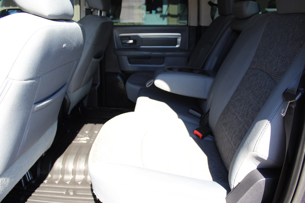 2016 RAM 1500 Image 30