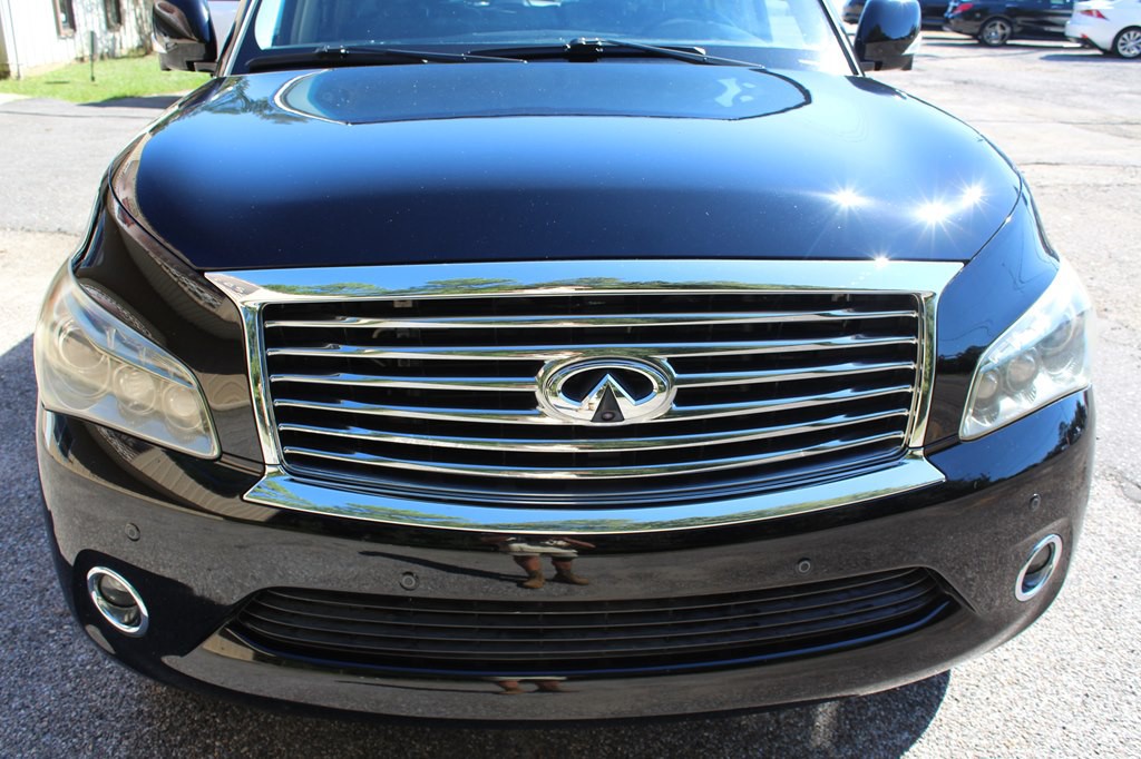 2014 INFINITI QX80 Image 9