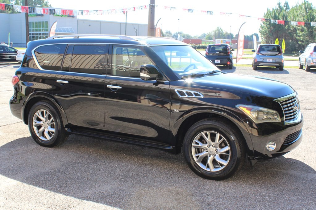 2014 INFINITI QX80 Image 11
