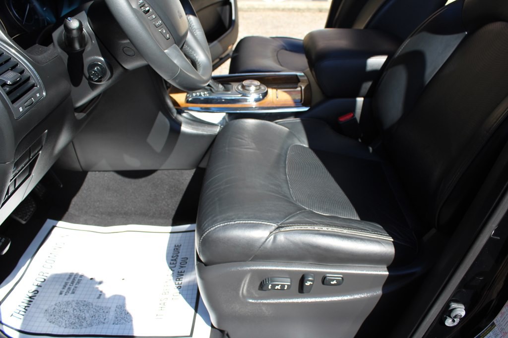 2014 INFINITI QX80 Image 25