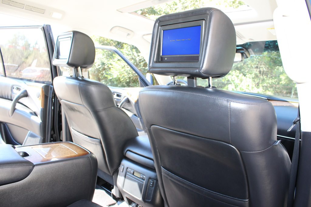 2014 INFINITI QX80 Image 33