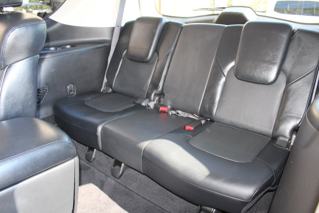 2014 INFINITI QX80 Image 37