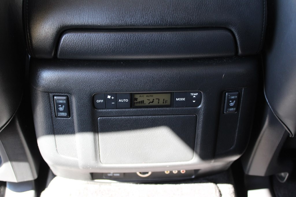2014 INFINITI QX80 Image 38