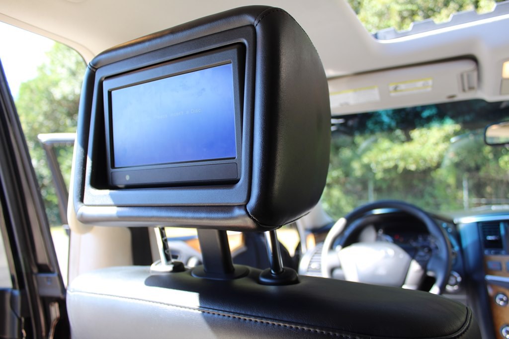 2014 INFINITI QX80 Image 40