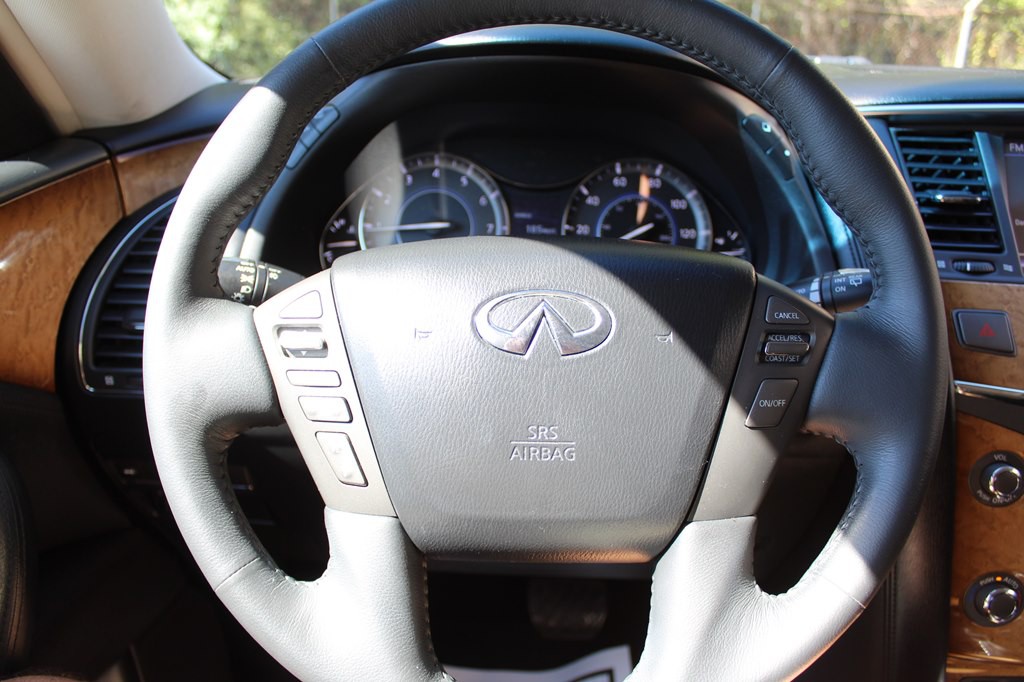 2014 INFINITI QX80 Image 43