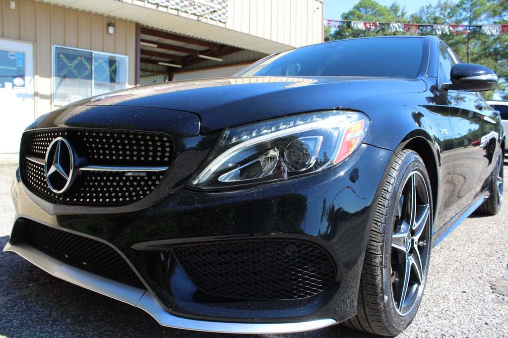 2018 Mercedes-Benz C-Class Image 3