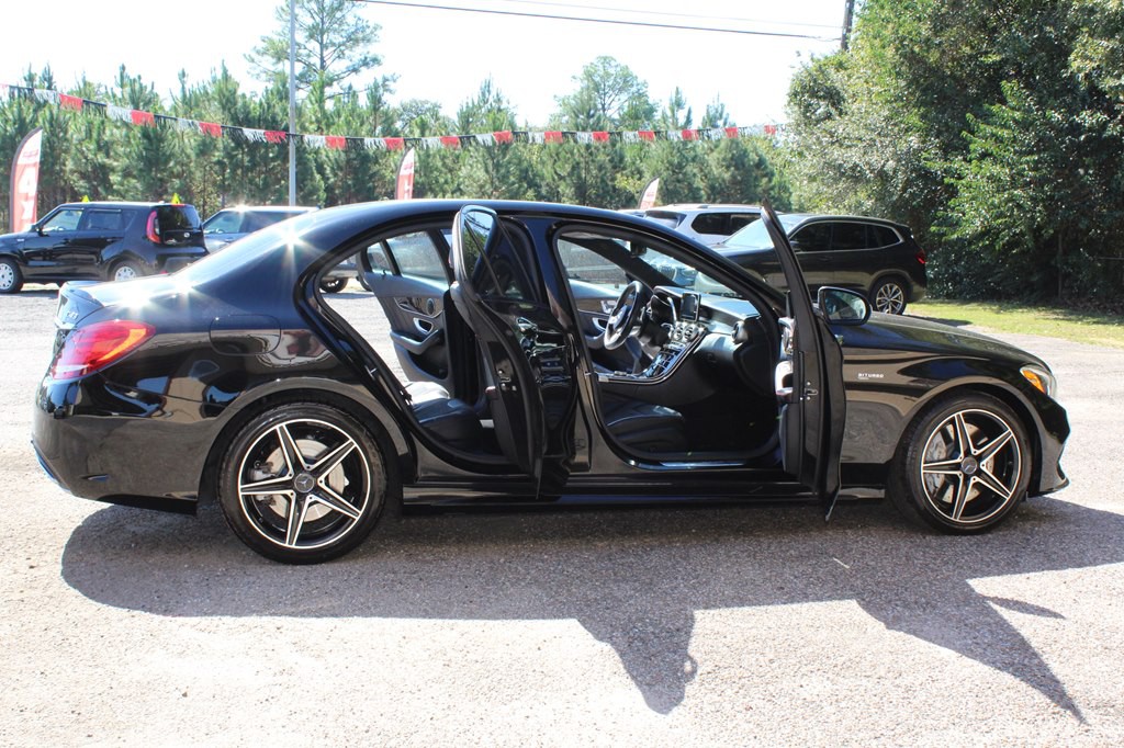 2018 Mercedes-Benz C-Class Image 21