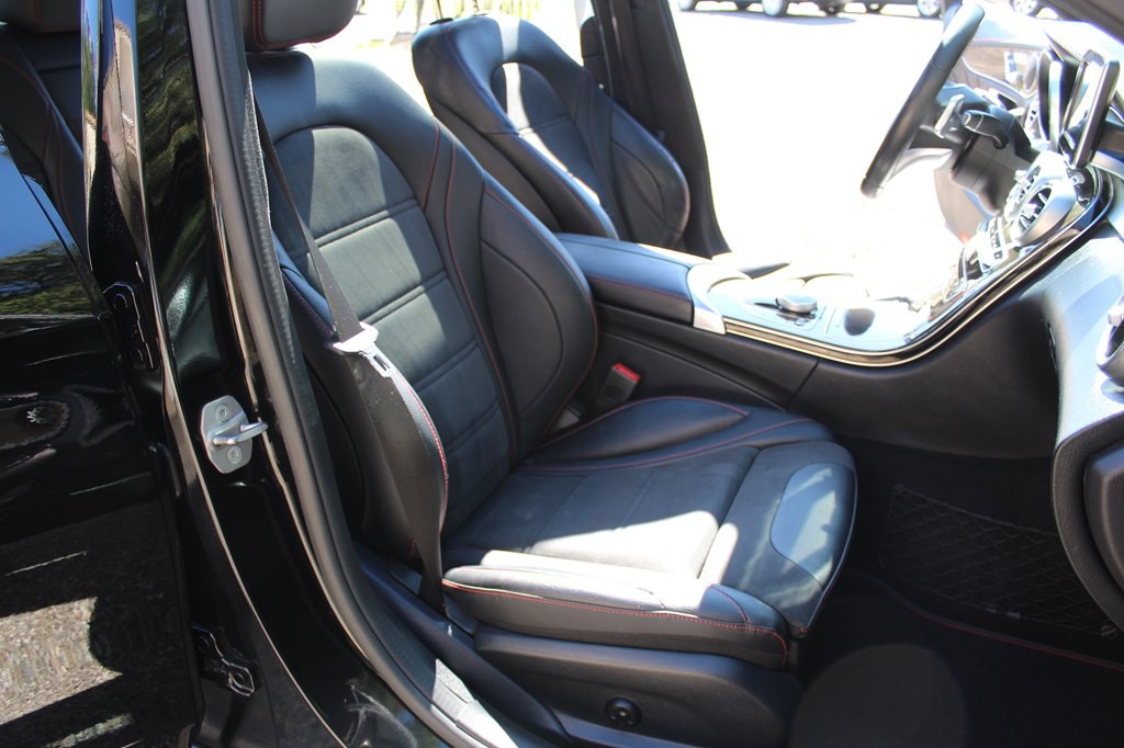 2018 Mercedes-Benz C-Class Image 25