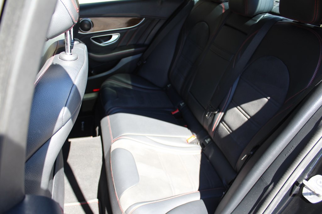 2018 Mercedes-Benz C-Class Image 31