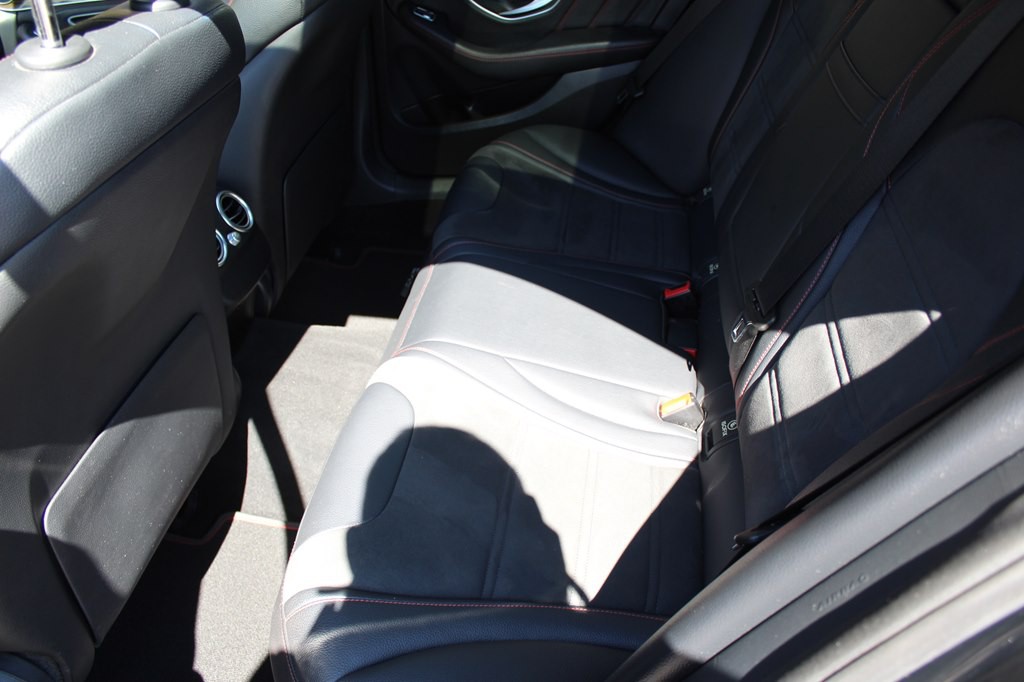 2018 Mercedes-Benz C-Class Image 32