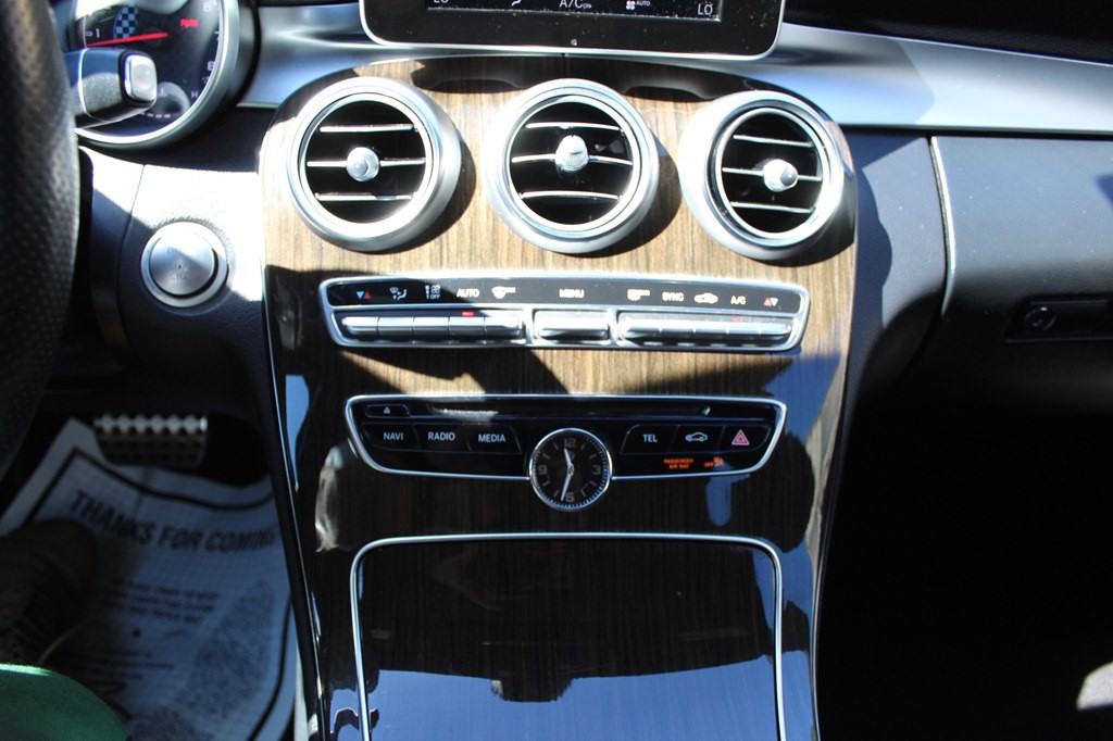 2018 Mercedes-Benz C-Class Image 44