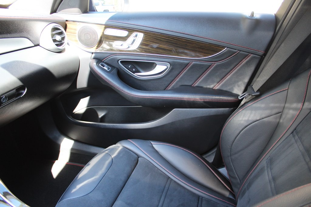 2018 Mercedes-Benz C-Class Image 49