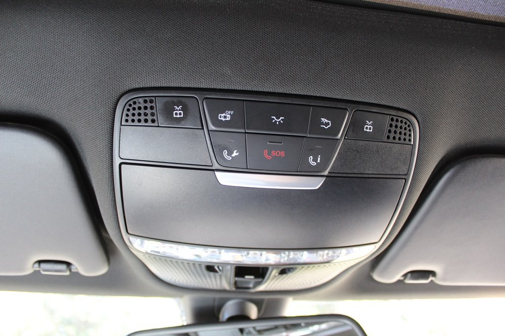 2018 Mercedes-Benz C-Class Image 50