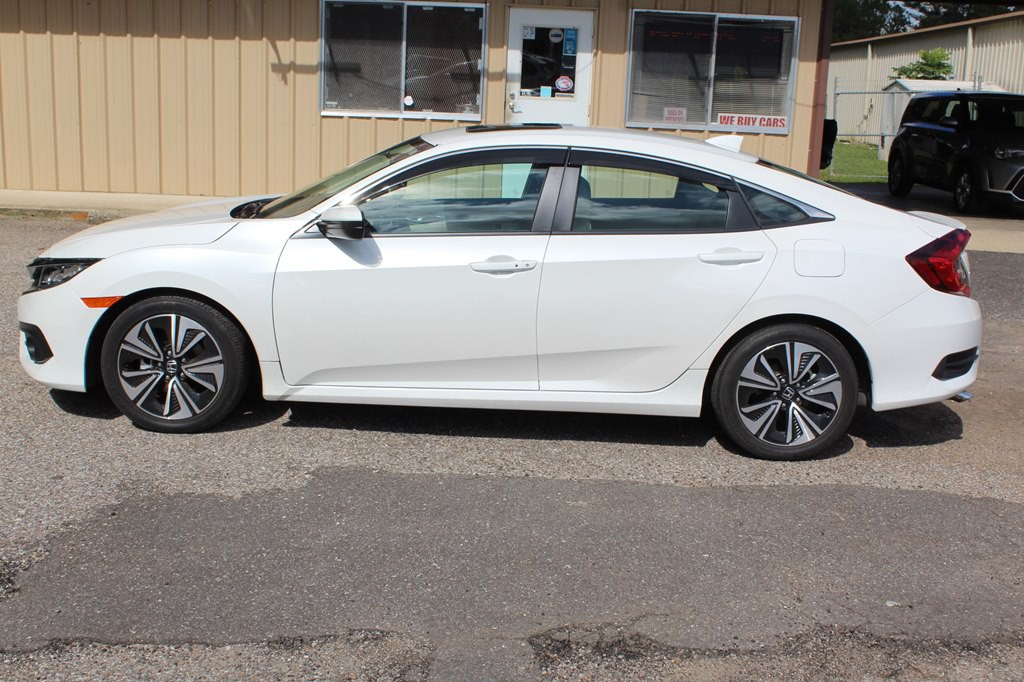 2017 Honda Civic Image 4