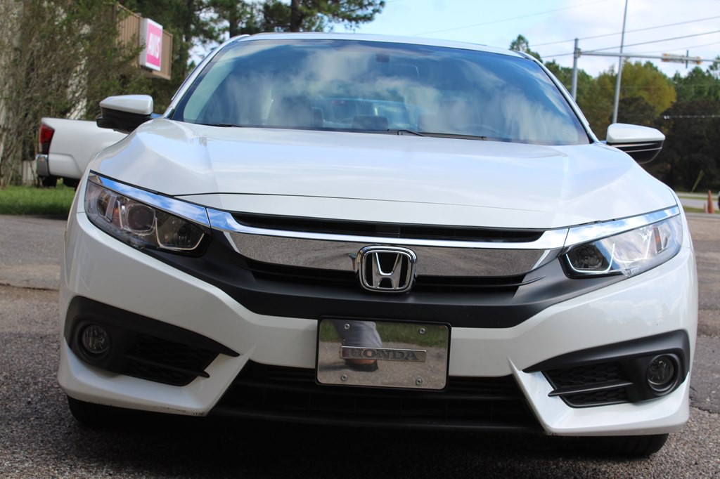 2017 Honda Civic Image 8
