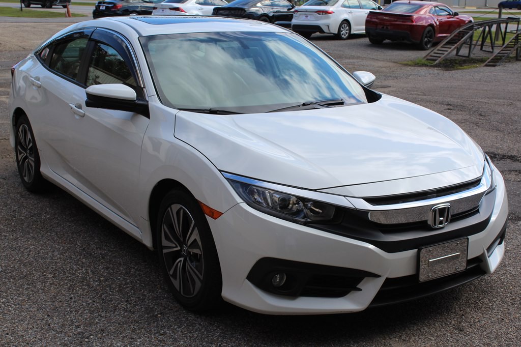 2017 Honda Civic Image 10
