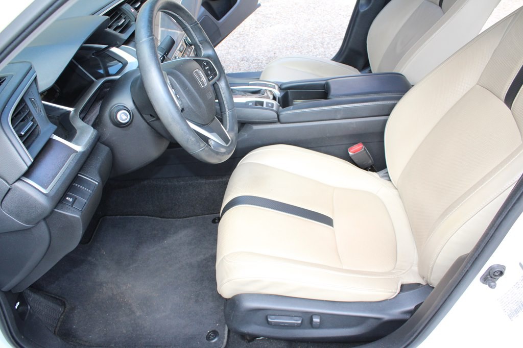 2017 Honda Civic Image 23