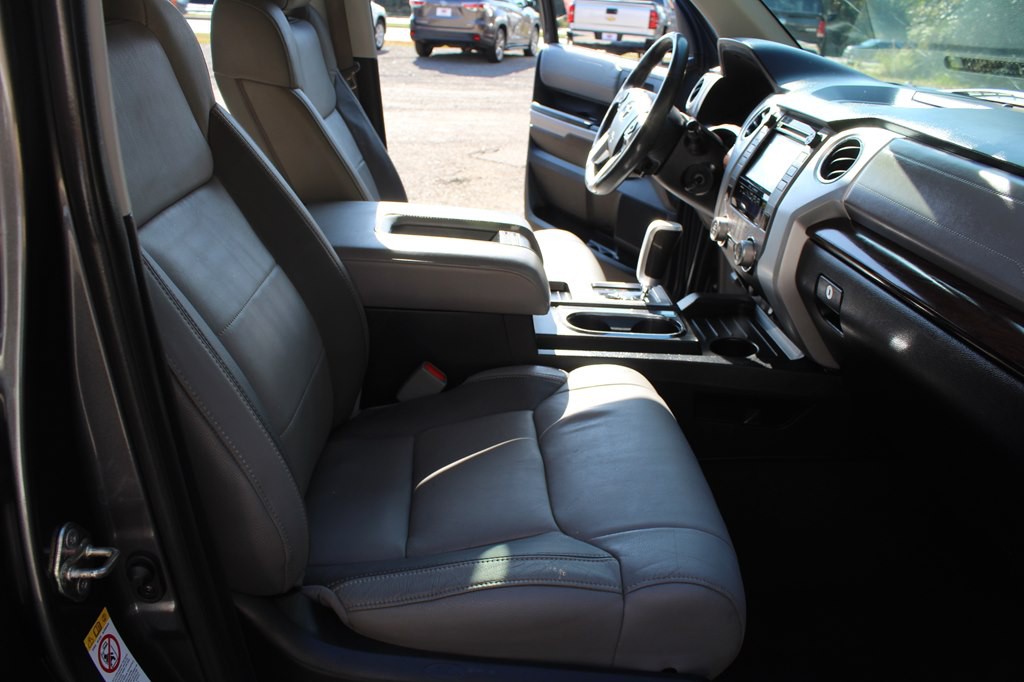 2019 Toyota Tundra Image 24