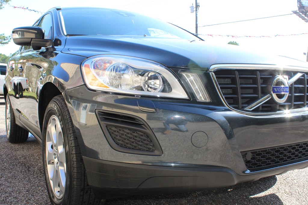 2013 Volvo XC60 Image 2