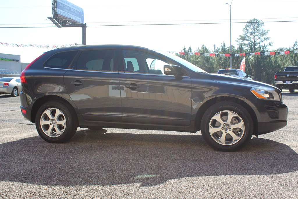 2013 Volvo XC60 Image 11