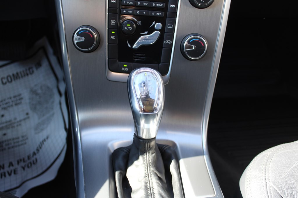 2013 Volvo XC60 Image 42