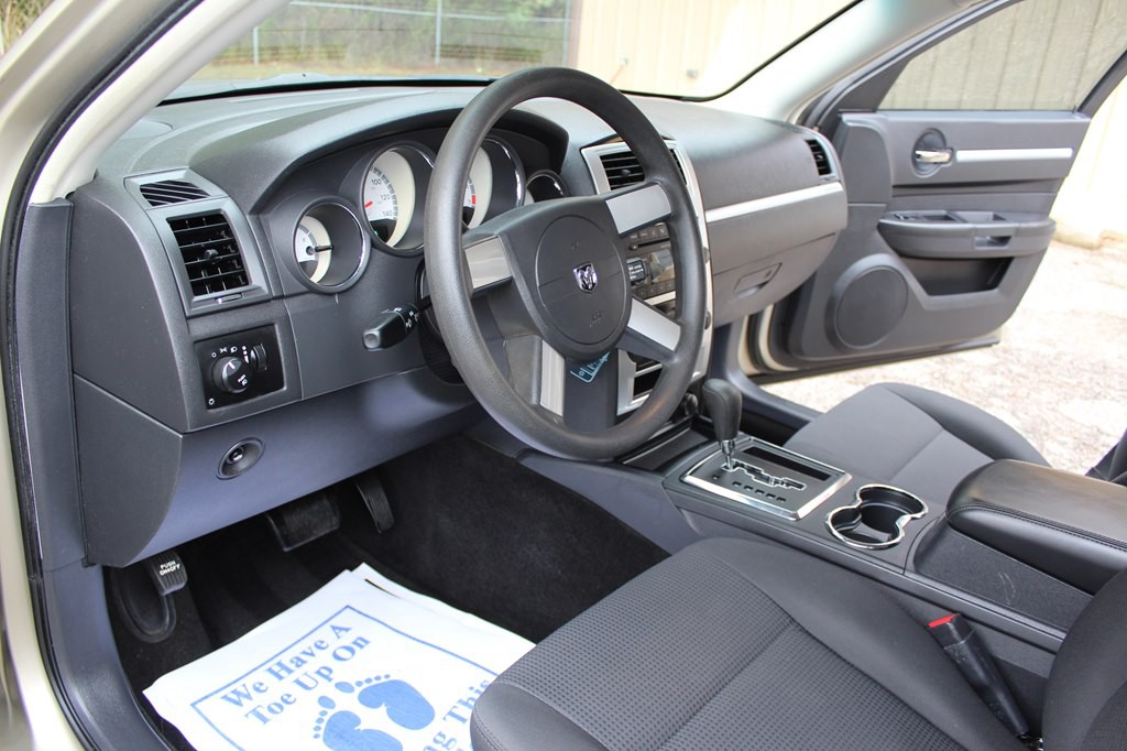 2009 Dodge Charger Image 25