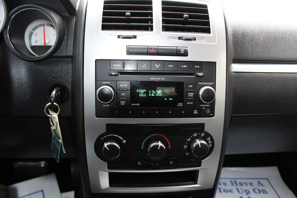 2009 Dodge Charger Image 40