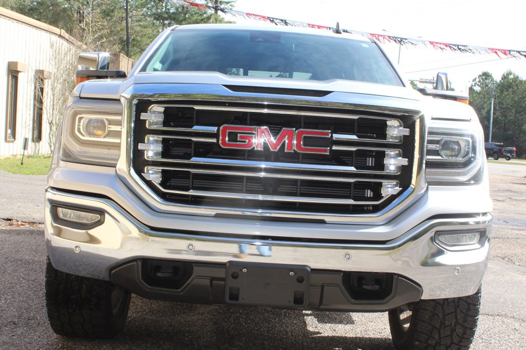 2017 GMC Sierra Image 8