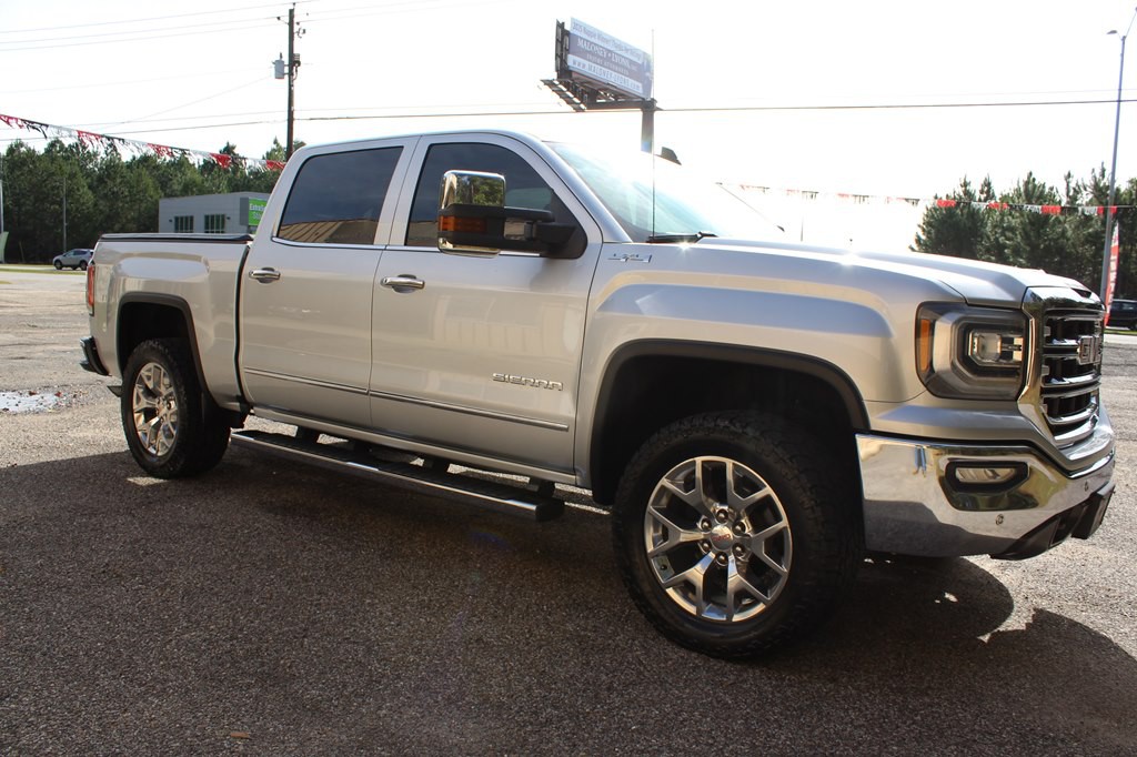 2017 GMC Sierra Image 12